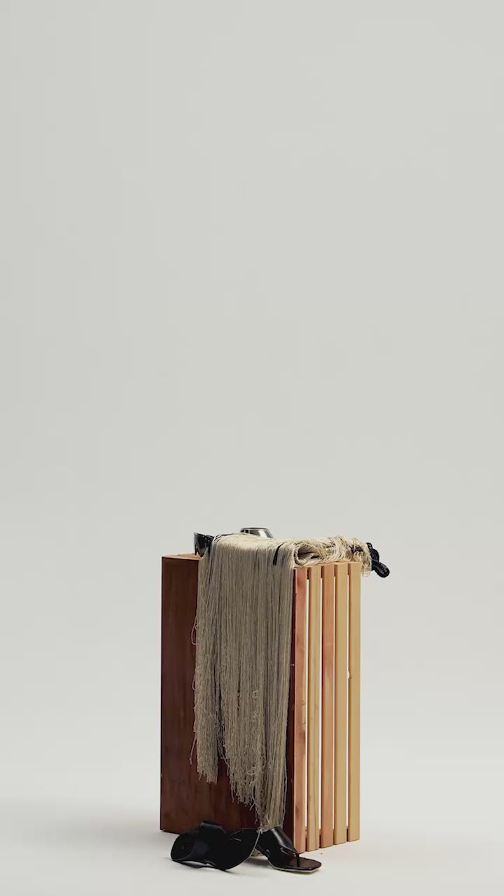 شورت مخطط من مزيج الكتان